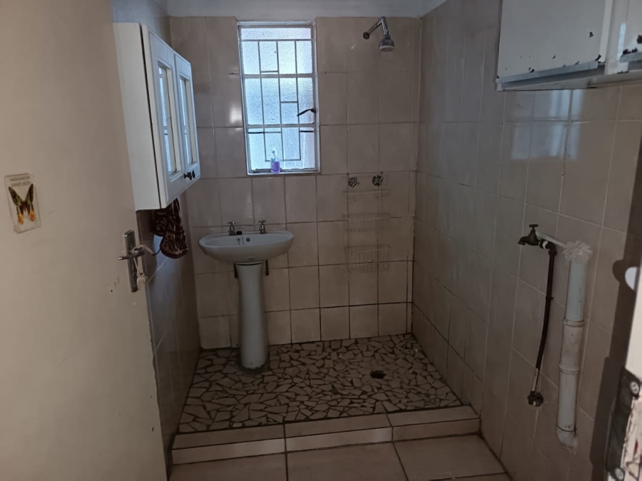 1 Bedroom Property for Sale in Rustenburg Central North West